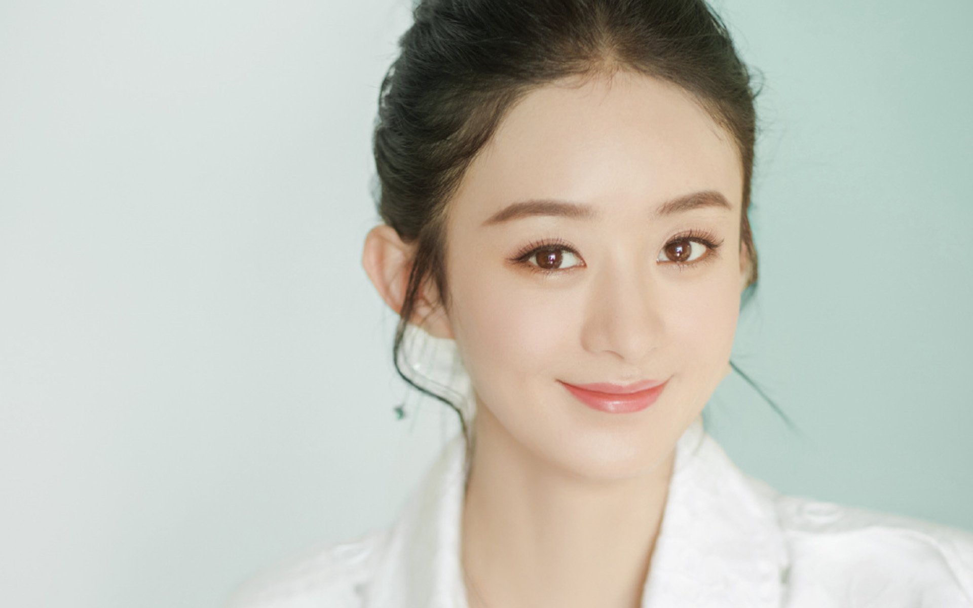 中国女篮攻防两端表现突出，中国女篮攻防两端表现突出