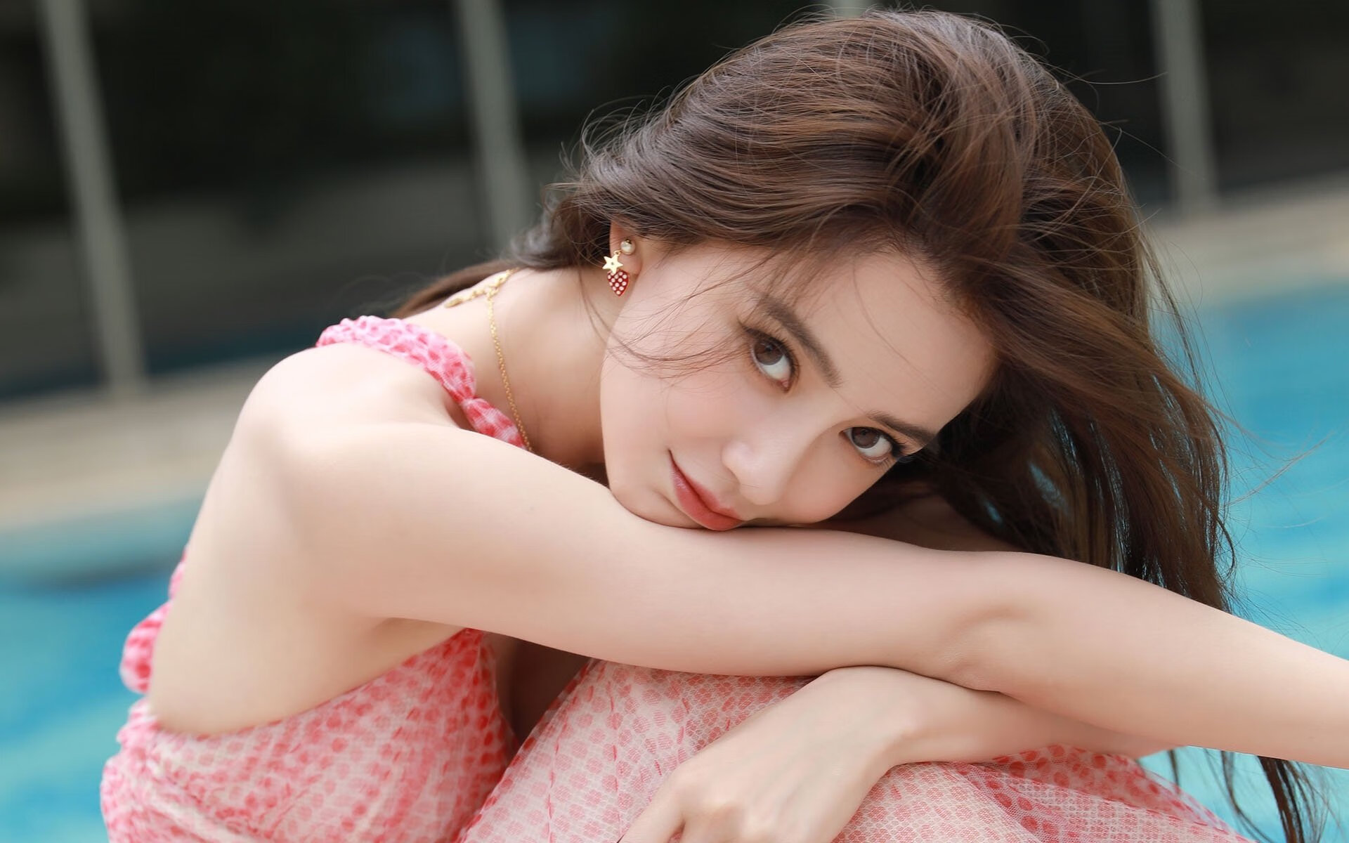 奇库诺娃稳健发挥刷新赛会纪录，库洛洛对奇犽爷爷